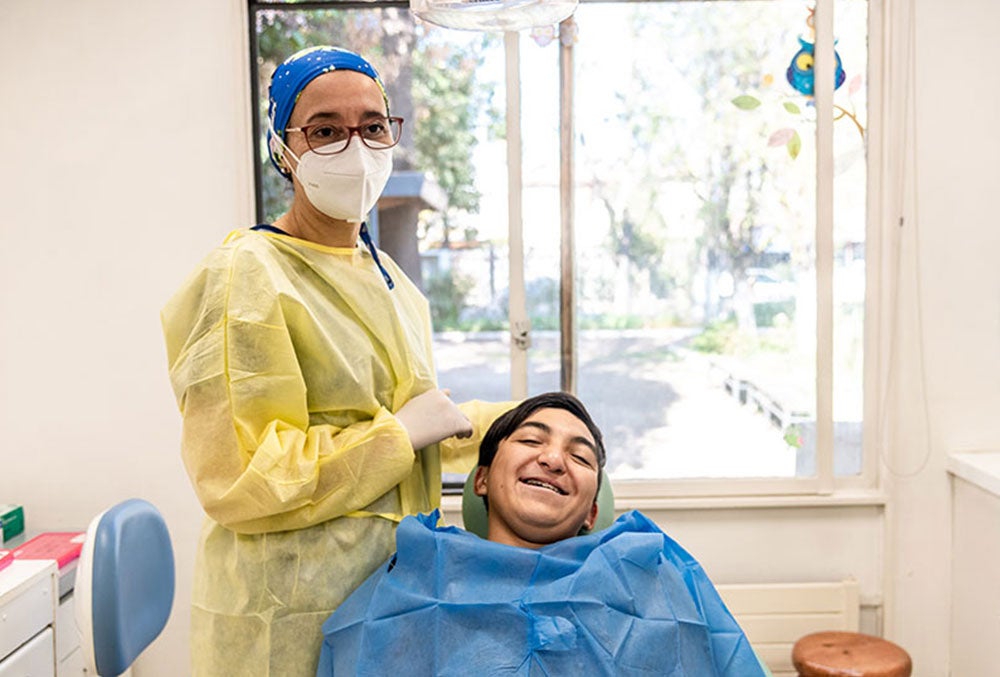 Vicente sorrindo para o dentista